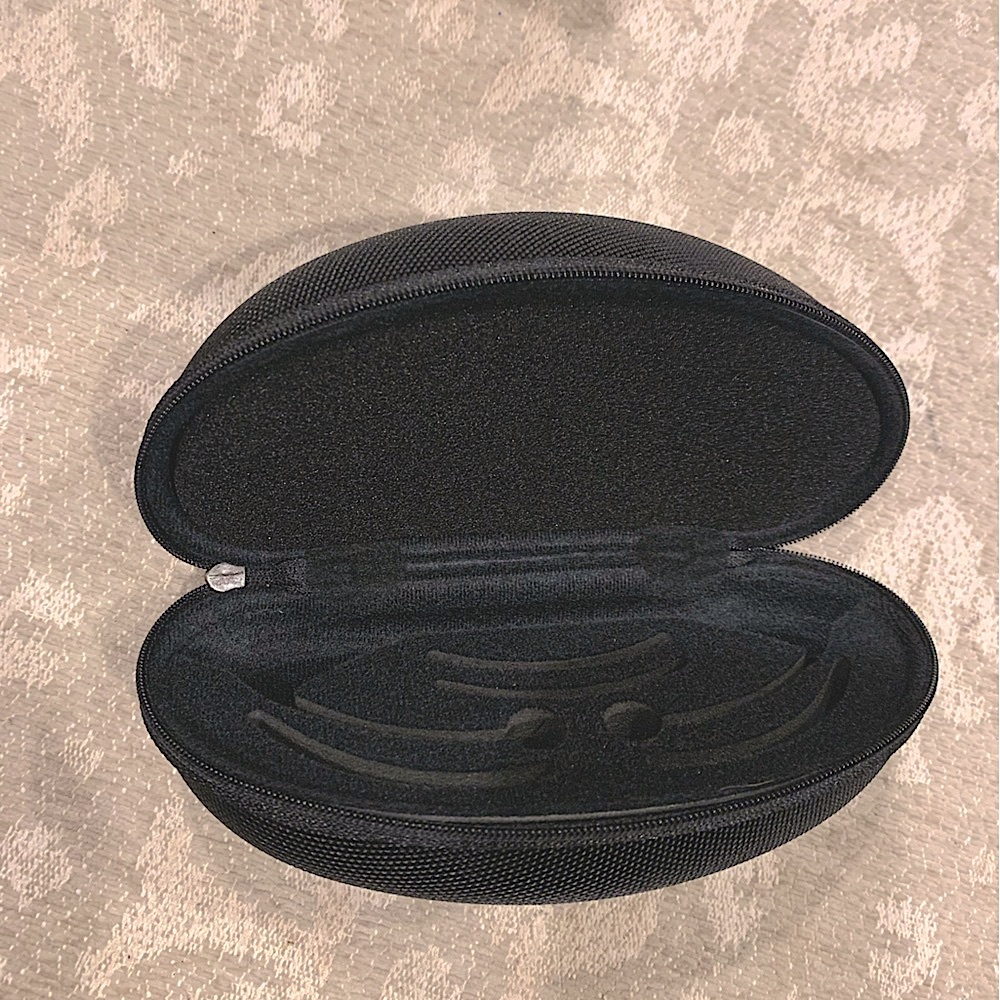 Oakley Black Sunglass Case - Picture 2 of 2
